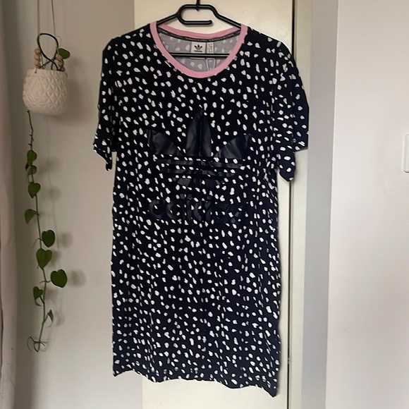Adidas T-Shirt Dress - Picture 3 of 6